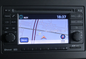 Подержанный автомобиль Nissan Tiida Hatchback 2010 года (18 фото)