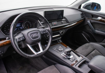 Подержанный автомобиль Audi Q5 2017 года (9 фото)