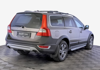 Подержанный автомобиль Volvo XC70 2011 года (5 фото)