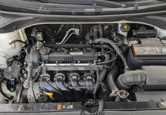 Подержанный автомобиль Hyundai Solaris Sedan 2021 года (10 фото)