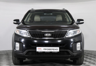 Подержанный автомобиль Kia Sorento 2013 года (2 фото)