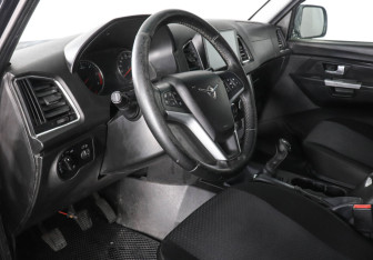 Подержанный автомобиль УАЗ Patriot 2017 года (5 фото)