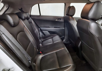 Подержанный автомобиль Hyundai Creta 2017 года (12 фото)