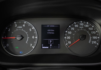 Подержанный автомобиль Renault Arkana 2019 года (12 фото)