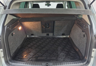 Подержанный автомобиль Volkswagen Tiguan 2013 года (10 фото)