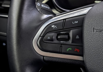 Подержанный автомобиль Geely Atlas Pro 2024 года (28 фото)