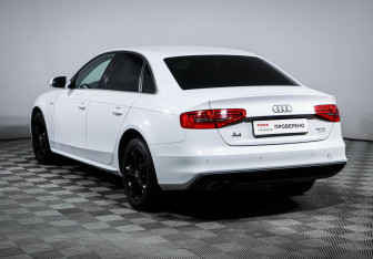 Подержанный автомобиль Audi A4 Sedan 2013 года (7 фото)