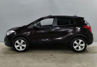 Подержанный автомобиль Opel Mokka 2013 года (8 фото)