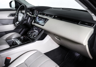 Подержанный автомобиль Land Rover Range Rover Velar 2017 года (11 фото)