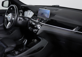 Подержанный автомобиль BMW X1 2020 года (9 фото)