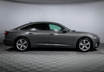 Подержанный автомобиль Audi A6 Sedan 2021 года (4 фото)