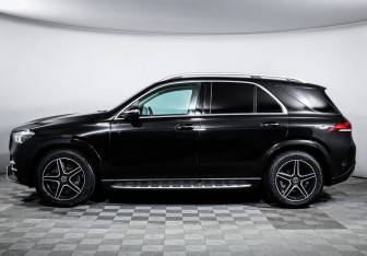 Подержанный автомобиль Mercedes-Benz GLE 2019 года (8 фото)