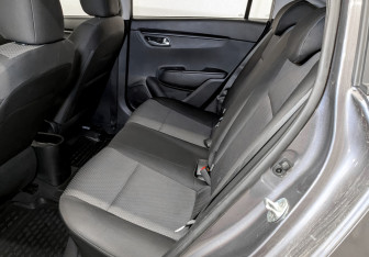 Подержанный автомобиль Kia Rio Hatchback 2021 года (11 фото)