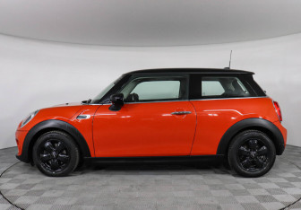 Подержанный автомобиль MINI Hatch 2021 года (8 фото)