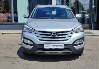 Подержанный автомобиль Hyundai Santa Fe 2013 года (2 фото)
