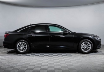 Подержанный автомобиль Audi A6 Sedan 2020 года (6 фото)