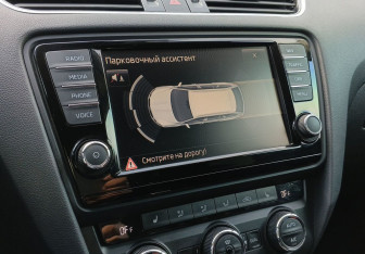 Подержанный автомобиль Skoda Octavia Wagon 2013 года (21 фото)