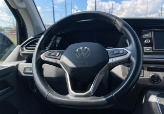 Подержанный автомобиль Volkswagen Caravelle 2021 года (14 фото)
