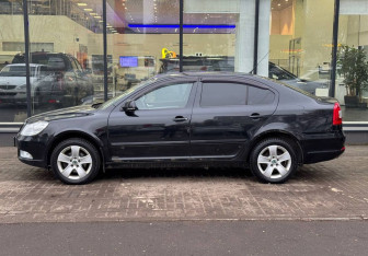 Подержанный автомобиль Skoda Octavia Liftback 2010 года (5 фото)