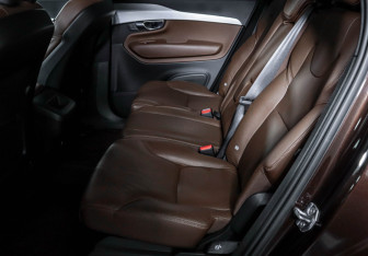 Подержанный автомобиль Volvo XC90 2019 года (10 фото)