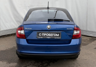 Подержанный автомобиль Skoda Rapid Liftback 2018 года (5 фото)