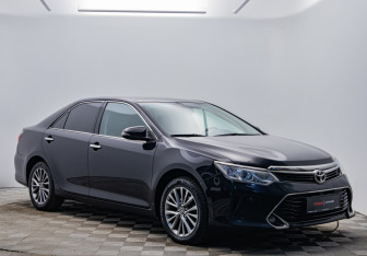 Подержанный автомобиль Toyota Camry Sedan 2016 года (7 фото)