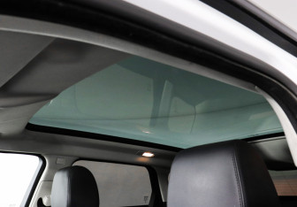 Подержанный автомобиль Land Rover Range Rover Evoque 2014 года (11 фото)