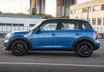 Подержанный автомобиль MINI Countryman 2012 года (8 фото)