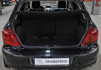 Подержанный автомобиль Peugeot 307 Hatchback 2007 года (9 фото)