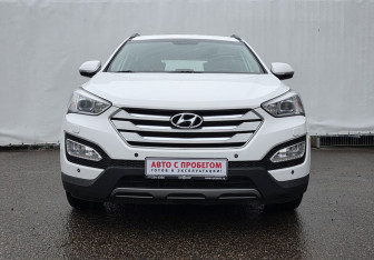 Подержанный автомобиль Hyundai Santa Fe 2014 года (2 фото)