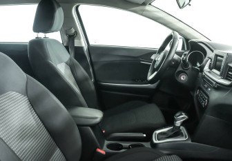 Подержанный автомобиль Kia Ceed Wagon 2019 года (5 фото)