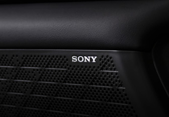 Подержанный автомобиль Changan UNI-V 2024 года (23 фото)