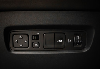 Подержанный автомобиль Changan UNI-V 2024 года (14 фото)