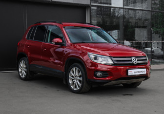 Подержанный автомобиль Volkswagen Tiguan 2013 года (3 фото)