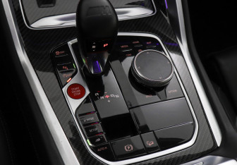 Подержанный автомобиль BMW X6 M 2022 года (21 фото)