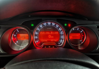 Подержанный автомобиль Citroen C5 Wagon 2014 года (13 фото)