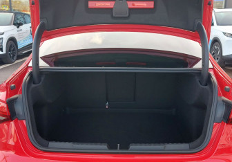 Подержанный автомобиль Audi A3 Sedan 2020 года (10 фото)