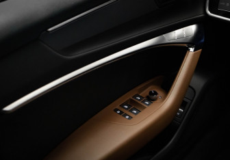 Подержанный автомобиль Audi A6 Sedan 2019 года (14 фото)