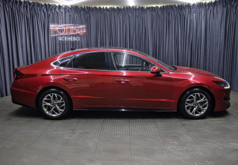 Подержанный автомобиль Hyundai Sonata 2019 года (4 фото)