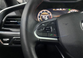 Подержанный автомобиль Geely Tugella 2022 года (14 фото)