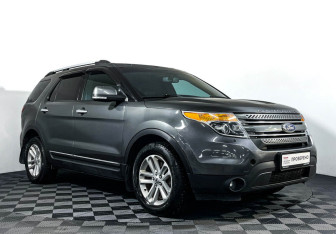 Подержанный автомобиль Ford Explorer 2014 года (3 фото)