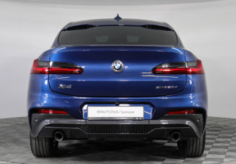 Подержанный автомобиль BMW X4 2021 года (4 фото)