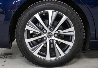 Подержанный автомобиль Lexus ES 2018 года (23 фото)