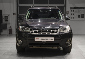 Подержанный автомобиль Subaru Forester Suv 2012 года (2 фото)
