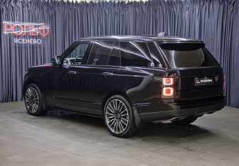Подержанный автомобиль Land Rover Range Rover 2020 года (7 фото)