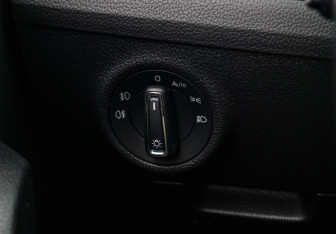 Подержанный автомобиль Skoda Superb Liftback 2020 года (19 фото)