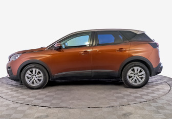 Подержанный автомобиль Peugeot 3008 2019 года (8 фото)