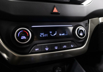 Подержанный автомобиль Hyundai Creta 2019 года (11 фото)