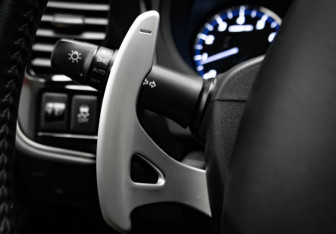 Подержанный автомобиль Mitsubishi Outlander 2016 года (12 фото)