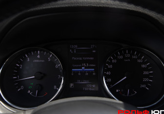 Подержанный автомобиль Nissan Qashqai 2019 года (9 фото)